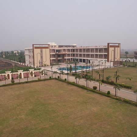 Nirvana Grand Hotel & Resort Gaya Eksteriør billede